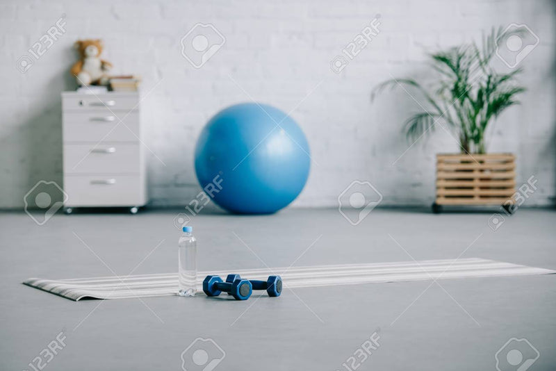 Pelota de Yoga 55cm Incluye bomba de inflado.